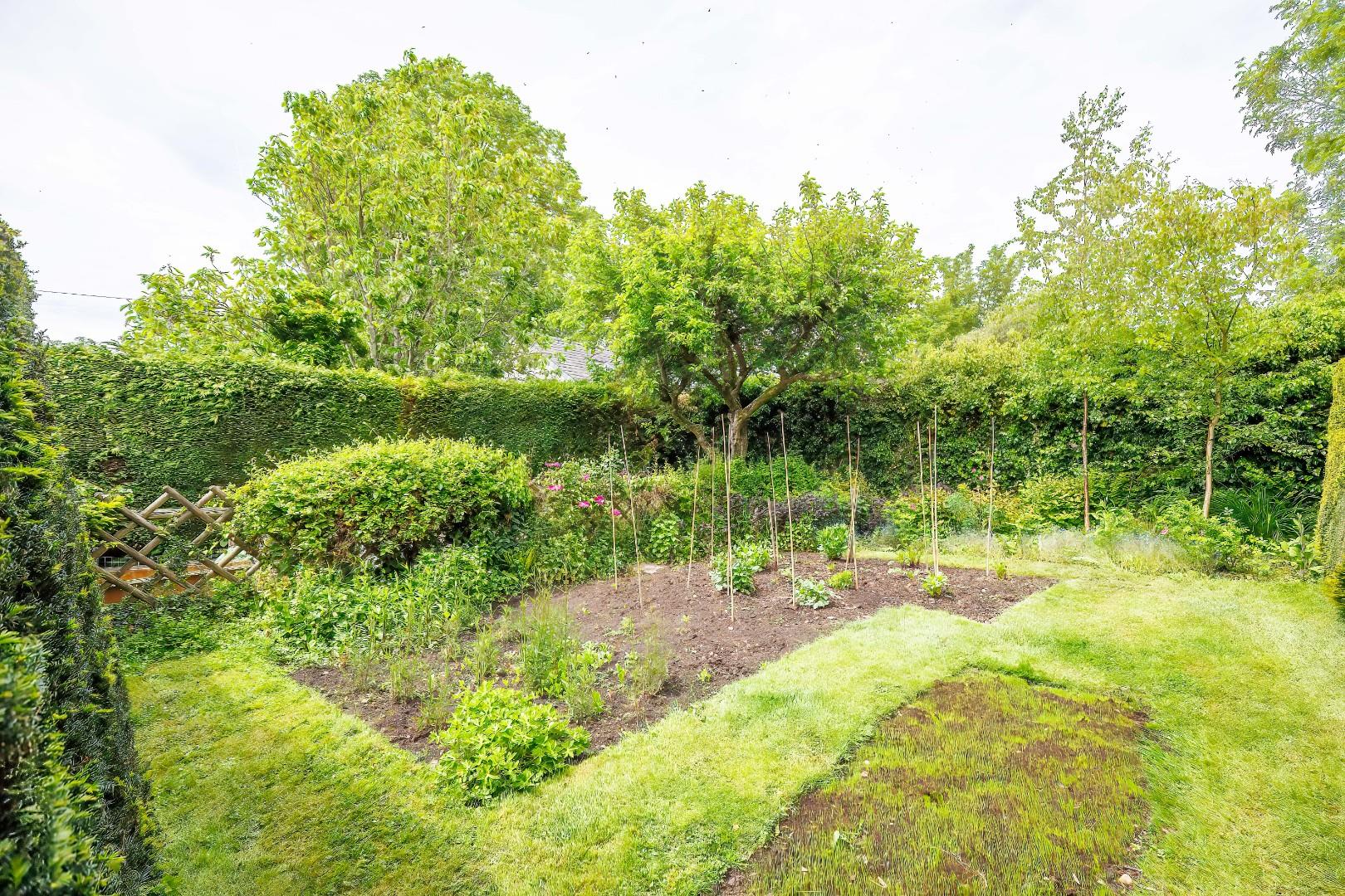 Llanquian Road, Aberthin, Nr Cowbridge, Vale of Glamorgan,  CF71 7HE